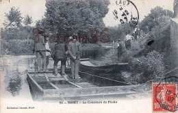 (79) Niort - Le Concours De Pêche - Pêcheur - 2 SCANS - Niort