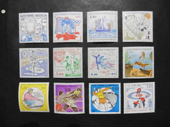 St.Pierre Et Miquelon :12 Timbres Neufs - Collections, Lots & Séries