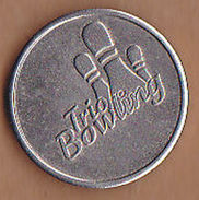 AC -  TRIO BOWLING TOKEN JETON - Monedas/ De Necesidad