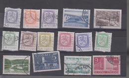 Finlande Lot De 45 Timbres O Différents - Collections