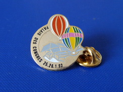 Pin´s Montgolfière Palais Des Congrès 25 26.1.92 - Epinal ? (YJ28) - Fesselballons