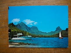 Moorea , Keke II Dans La Baie De Pao-pao - Polynésie Française