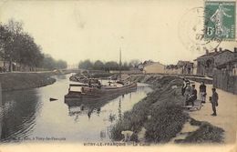 51-VITRY-LE-FRANCOIS- LE CANAL , VOIR PENICHE - Vitry-le-François