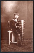 9064 - Foto Glückwunschkarte - Schulanfang - Kleiner Junge - Riesen Zuckertüte Ranzen - Einschulung