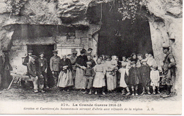 02...AISNE......SOISSONS.....CARRIERES ET GROTTES SERVANT D ABRIS AUX REFUGIES - Soissons