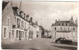 CP Brinon Sur Beuvron La Place 58 Nièvre Coiffeur Café Du Centre Traction Citroën - Brinon Sur Beuvron