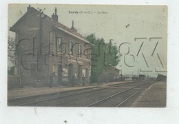 Lardy (91) : Arrivée D'un Train En Gare Pris Des Quais Et De La Gare  Env 1910 (animé) PF. - Lardy