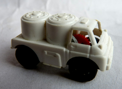 RARE KINDER MONTABLE CAMION CITERNE PROMOTOYS 1986 - Metallfiguren