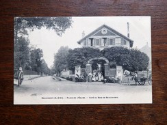 CPA 95 BEAUCHAMP, BEAUCHAMPS : Place De L'Eglise, Café Du Bois De Beauchamps, Animé - Beauchamp