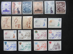 Vatican :  :Poste Aérienne  19 Timbres Neufs - Collections