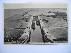 CPA "De 2000 Tons Groote Schutsluis Te Den Oever" - Den Oever (& Afsluitdijk)