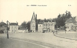 PIE-17-T.B.981 : TOURS. SAINT CYR-SUR-LOIRE. PLACE CHOISEUL VERS LA TRANCHEE - Saint-Cyr-sur-Loire