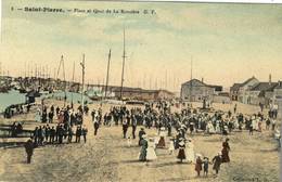 CPA (  SAINT PIERRE ET MIQUELON  ) SAINT PIERRE  Place Et Quai De La Ronciere - Saint-Pierre-et-Miquelon
