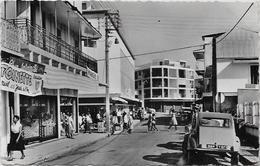 CPSM 9 X 14 Guadeloupe Colonies Françaises Non Circulé éditeur Prisunic 3376 Pointe à Pitre Deux Chevaux - Pointe A Pitre