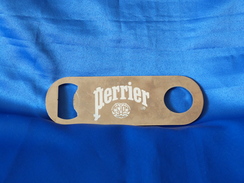 Décapsuleur "PERRIER". - Perrier