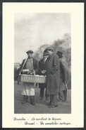 +++ CPA - BRUSSEL - BRUXELLES - Le Marchand De Beignets - De Smoutbollen Verkooper  // - Petits Métiers