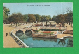 CARTE POSTALE  NIMES Le Jardin De La Fontaine - Nîmes