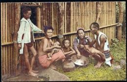 Taiwan Formosa, Native Family Eating, Woman With Baby (1935) - Formose