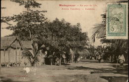 MINES D'OR - Au Pays De L'or - MADAGASCAR - AMBIBOLE - Mines