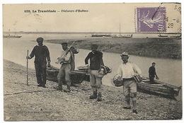 Delcampe - LA TREMBLADE Pêcheurs D'huitres - La Tremblade
