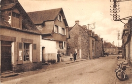 53-COUPTRAIN- RUE DE MAYENNE - Couptrain