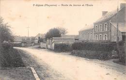 53-SAINT-AIGNAN- ROUTE DE JAVRON ET L'ECOLE - Saint Aignan Sur Rö