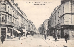 53- LAVAL- LA RUE DE LA PAIX - Laval