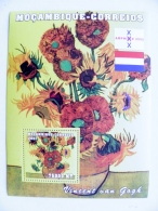 SALE! Mozambique M/s 2001 Art Painting Vincent Van Gogh Nederlands Amphilex 2002 Sunflowers - Mozambique