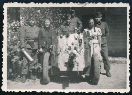 Cca 1940 Katonák Gyulán, Fotó Gyarmati Károly MÅ±termébÅ‘l, 6x8 Cm - Altri & Non Classificati