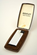Bentley Simtronic Fém öngyújtó, Saját Dobozában, H: 6,5 Cm - Altri & Non Classificati