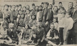 ** T2 Un Groupe De Comitadjis Entoures De Bulgares Et Valaques / Bulgarian Freedom-fighters (komitácsik),... - Non Classificati