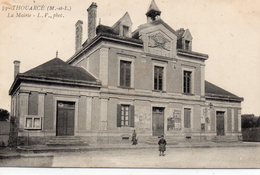 Thouarcé.. Animée Belle Vue De La Mairie - Thouarce