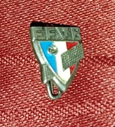 FRANCE VOLLEYBALL FEDERATION, ORIGINAL VINTAGE PIN BADGE - Volleyball