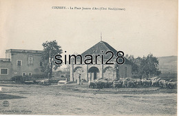 COUSSEY - LA PLACE JEANNE D'ARC (Côté Neufchâteu) (MOUTONS) - Coussey