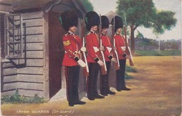 POSTCARD MILITAR MILITARY MILITAIRE - IRISH GUARDS ( ON GUARD ) - Otros & Sin Clasificación