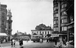 92-ISSY-LES-MOULINEAUX- LA MAIRIE , DEPART DES AUTOBUS - Issy Les Moulineaux