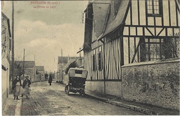 FRENEUSE -la Sortie Du Pays  -photo A. Lavergne - Freneuse