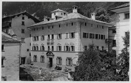 SOGLIO → Hotel Willy Mit Touristen, Alte Palazzo Salis, Fotokarte Ca.1950 - Soglio