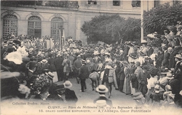 71-CLUNY- FÊTES DU MILINAIRE, 1910 , GRAND CORTEGE HISTORIQUE,  A L'ABBAYE. COUR PONTIFICALE - Cluny