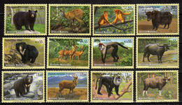 UN  New York/Geneva/Vienna Joint Issues 2004.Endangered Species.Animals.Mammals.Bears.Deer.Monkeys.Buffalo.MNH - Emissions Communes New York/Genève/Vienne