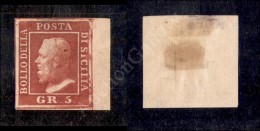 1859 - 5 Grana Rosso Sangue (9c) Con Grandi Margini E Bordo Foglio - Tratto E Macchia Di Colore Sulla Capigliatura... - Other & Unclassified