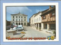 Montpezat-de-Quercy (82-Tarn-et-Garonne) Place De L'Hôtel De Ville Couverts Maisons à Colombages 2 Scans Voitures - Montpezat De Quercy