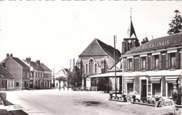 Carte Postale Des Années 50-60 De L'Yonne - Saint Valérien - Place Du Marché - Devanture De L'Hôtel Du Gatinais - Saint Valerien