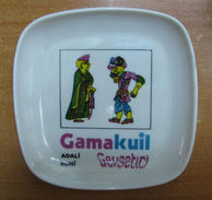 AC - HACIVAT - KARAGOZ TURKISH SHADOW PLAYERS THEATRE PLASTIC PLATE # 2 GAMAKUIL FROM TURKEY - Piatti