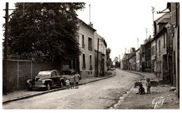 95 - GARGES Lès GONESSE --   Rue Marcel Bourgogne - Garges Les Gonesses