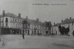 Place Du Marché Coté Sud - Graçay