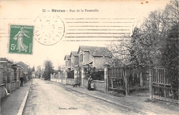 93-SEVRAN- RUE DE LA PASSERELLE - Sevran