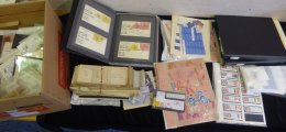 CINDERELLAS/REVENUES/DOCUMENTS Accumulation In A Box, The Documents Are Earlier Incl. 1880's Union Assurance Office Rece - Vignetten (Erinnophilie)