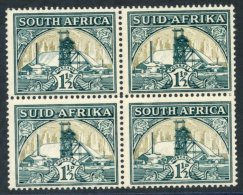 1933-48 1½d Green & Bright Gold, Block Of Four, Three With Variety Shading From Mine Dump Practically Omitted - Autres & Non Classés