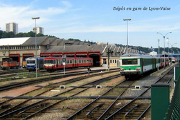 Dépot En Gare De Lyon-Vaise , Métropole De Lyon - Une Photo Reproduite Carte Postale - Stations With Trains